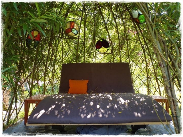 Bild 42 - ein schattiger Platz im Weideniglu der Kundin Aika Kistner aus Rotenburg